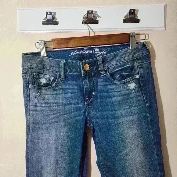 P2019 American eagle vintage flare medium wash size 26 short inseam 24 - Picture 3 of 6